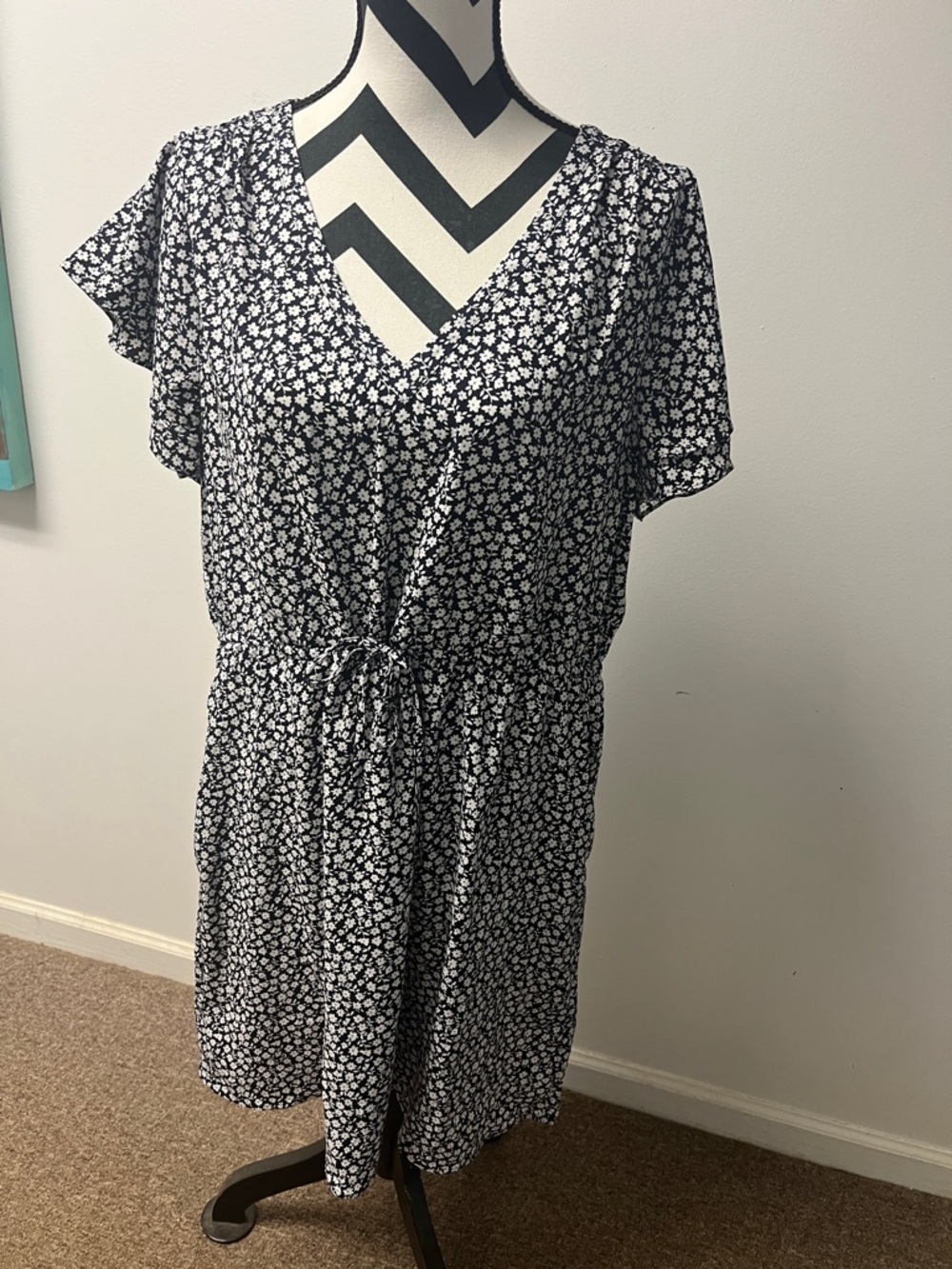 Goodthreads Navy and White Floral Tie-Waist Midi Dress